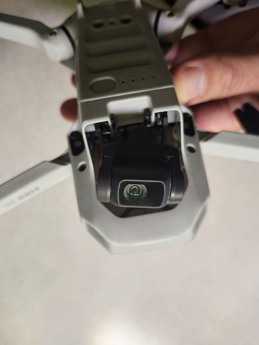 Дрон dji 4 k mini , не працює, під ремонт
