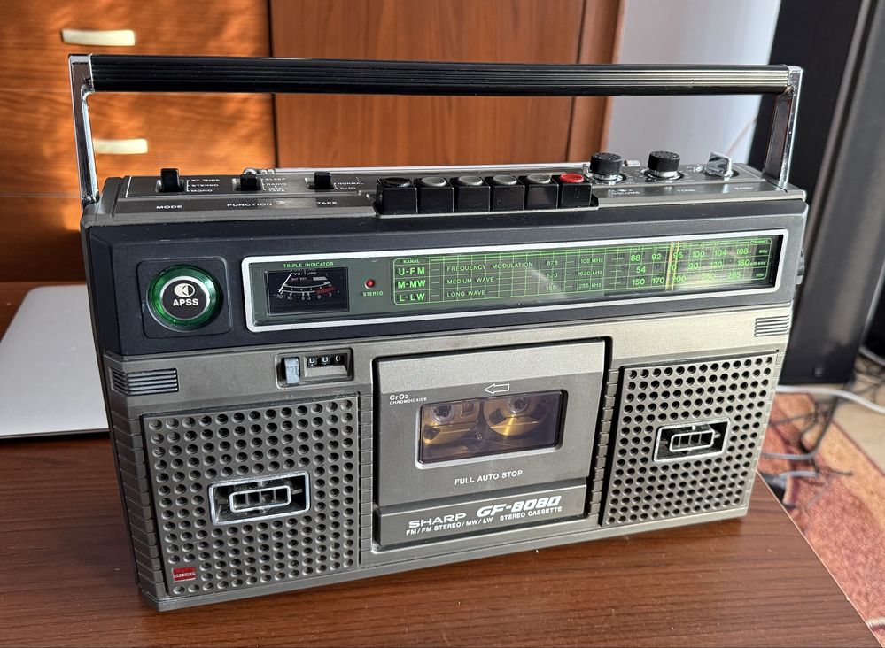 Sharp GF-8080H Boombox