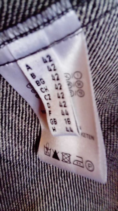 żakiet damski firmy Christian Berg rozm.42