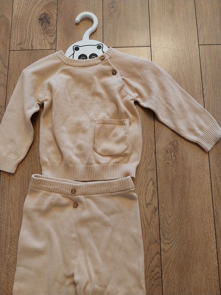 Komplet sweterkowy r.80 chłopięcy Sinsay unisex wiosenny sweterek zima