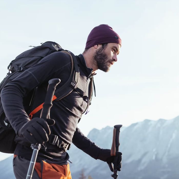 Трекінгова кофта на замку з мериносової вовни вд Decathlon. Розмір L.