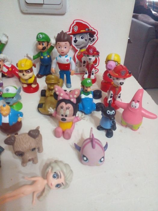 Variados bonecos de marca e outros por apenas 20 Euros