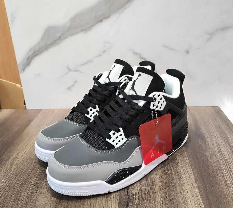 Jordan4RetroFear r.37.5