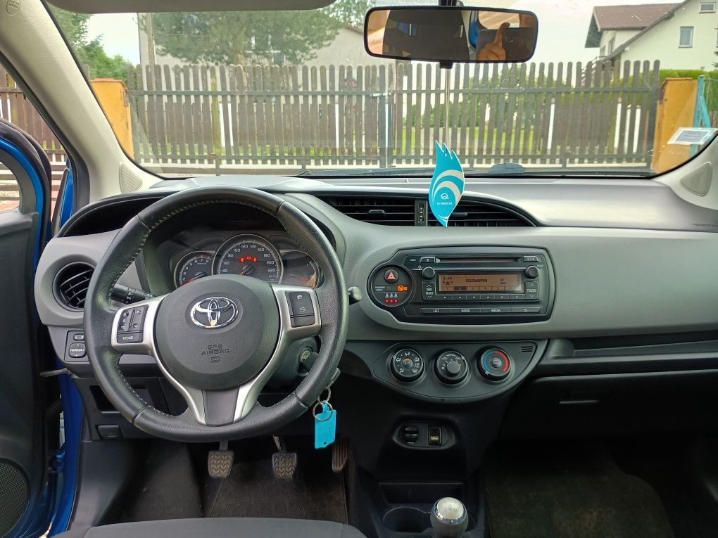 Toyota Yaris LIFT 2015R