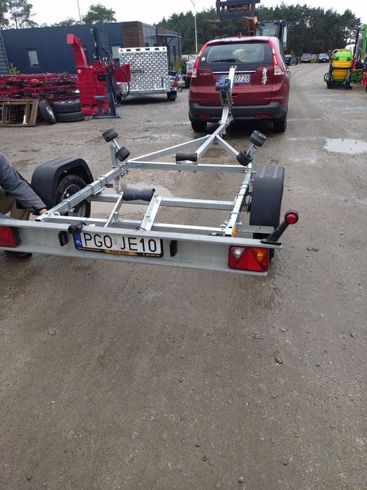 Przyczepka pod lódz Temared