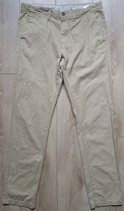 Spodnie ** HM  * Ładne , jasne , ! 32/32