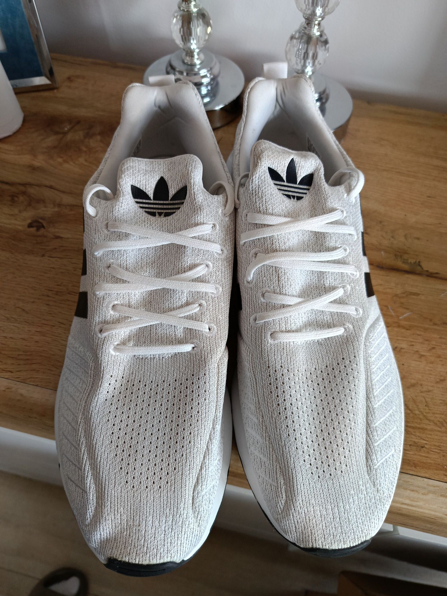 Buty adidas Swift run 48 białe