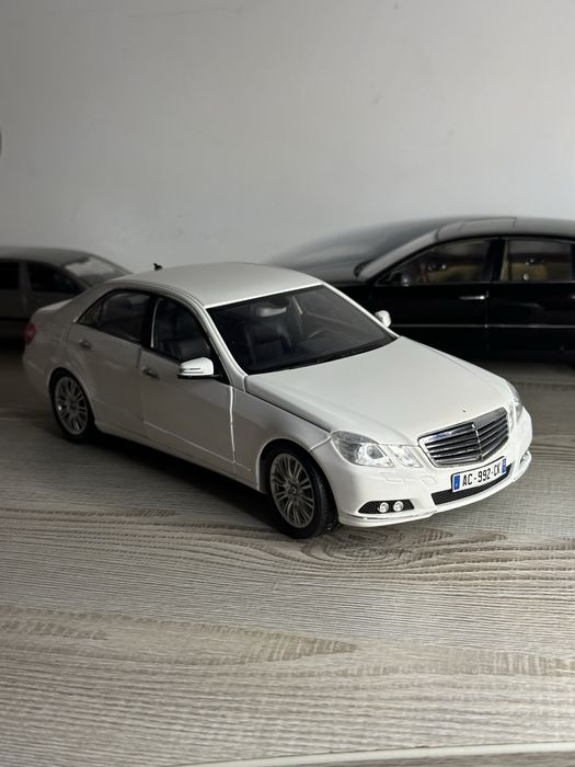 Mercedes w212 Minichaps 1.18