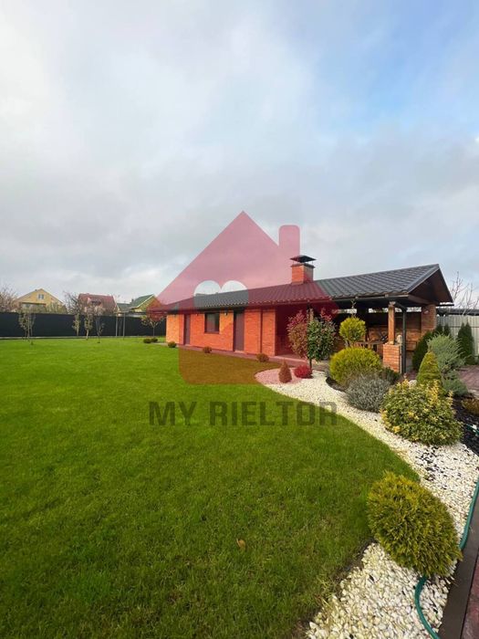 Продаж будинку гарного будинку.