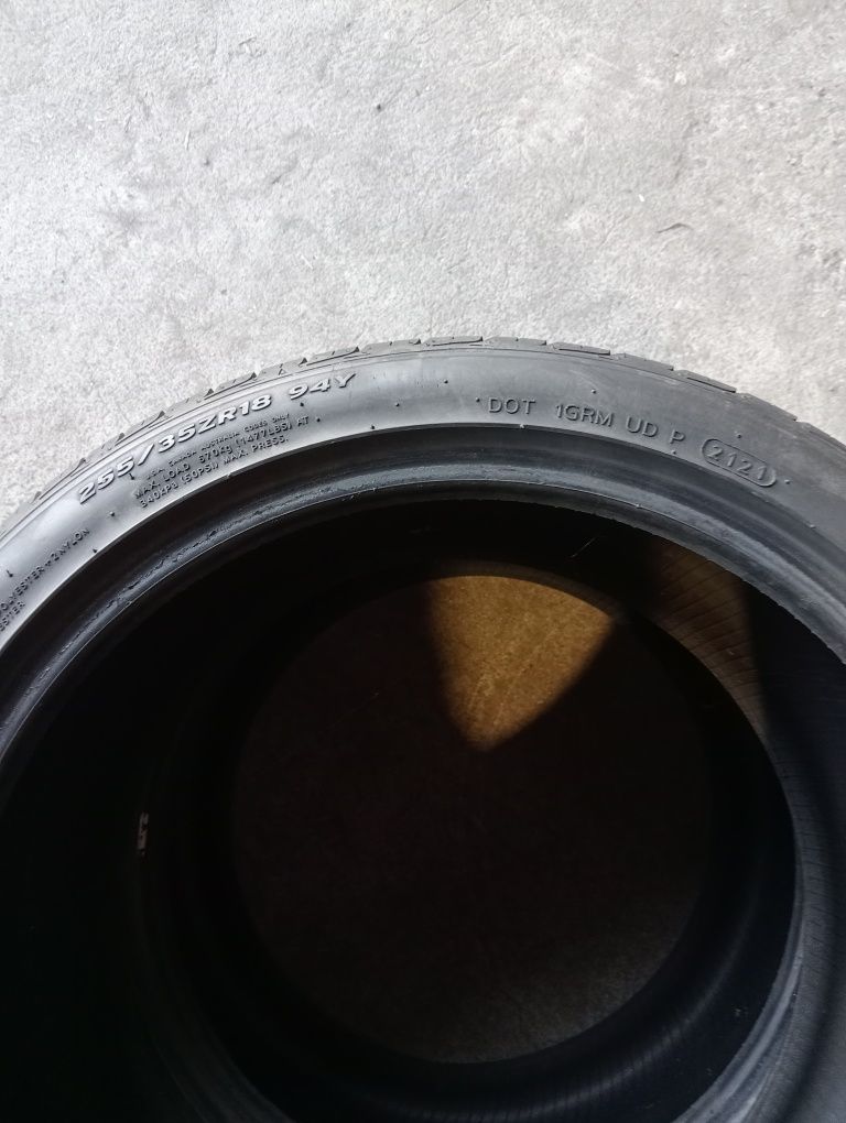 Opony letnie firmy Mohawk 255/35R18 dwie szt