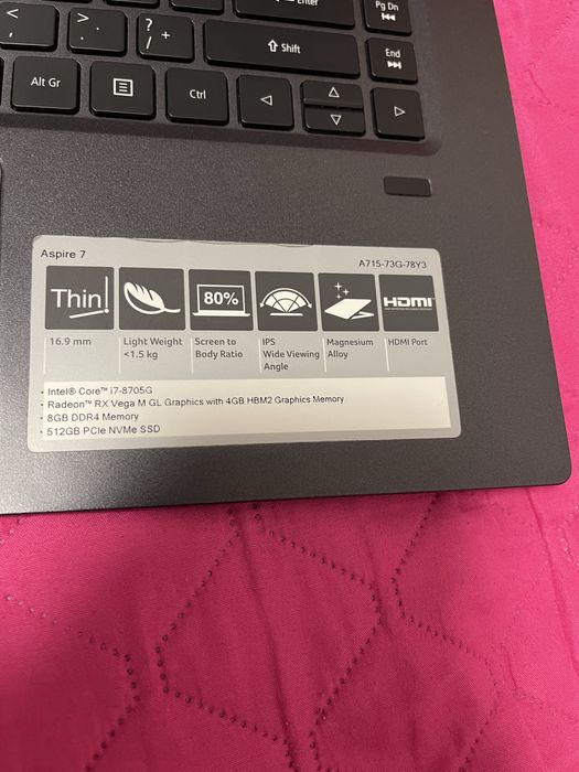 Laptop Acer Aspire 7 A715-73G-78Y3