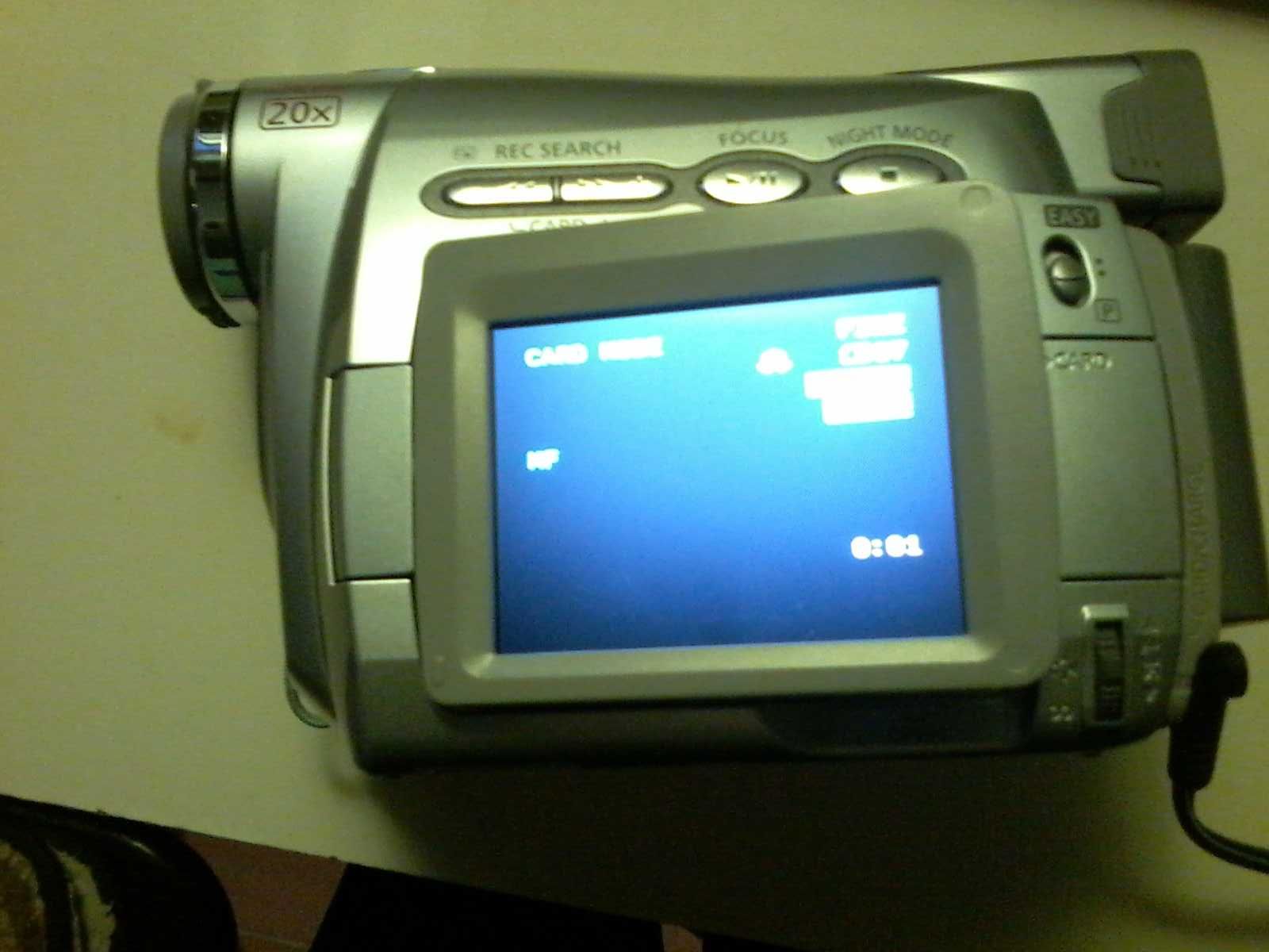 Відеокамера  Canon MV830