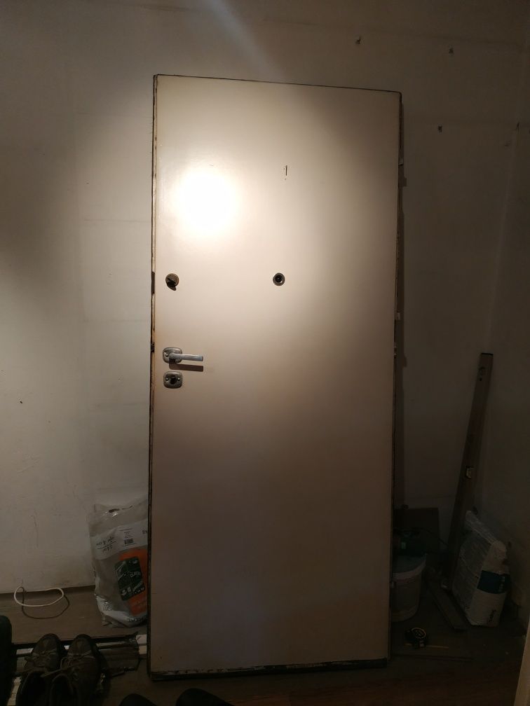OKAZJA Drzwi zewnętrzne wejściowe szer.80cm h.198cm zawiasy na prawo