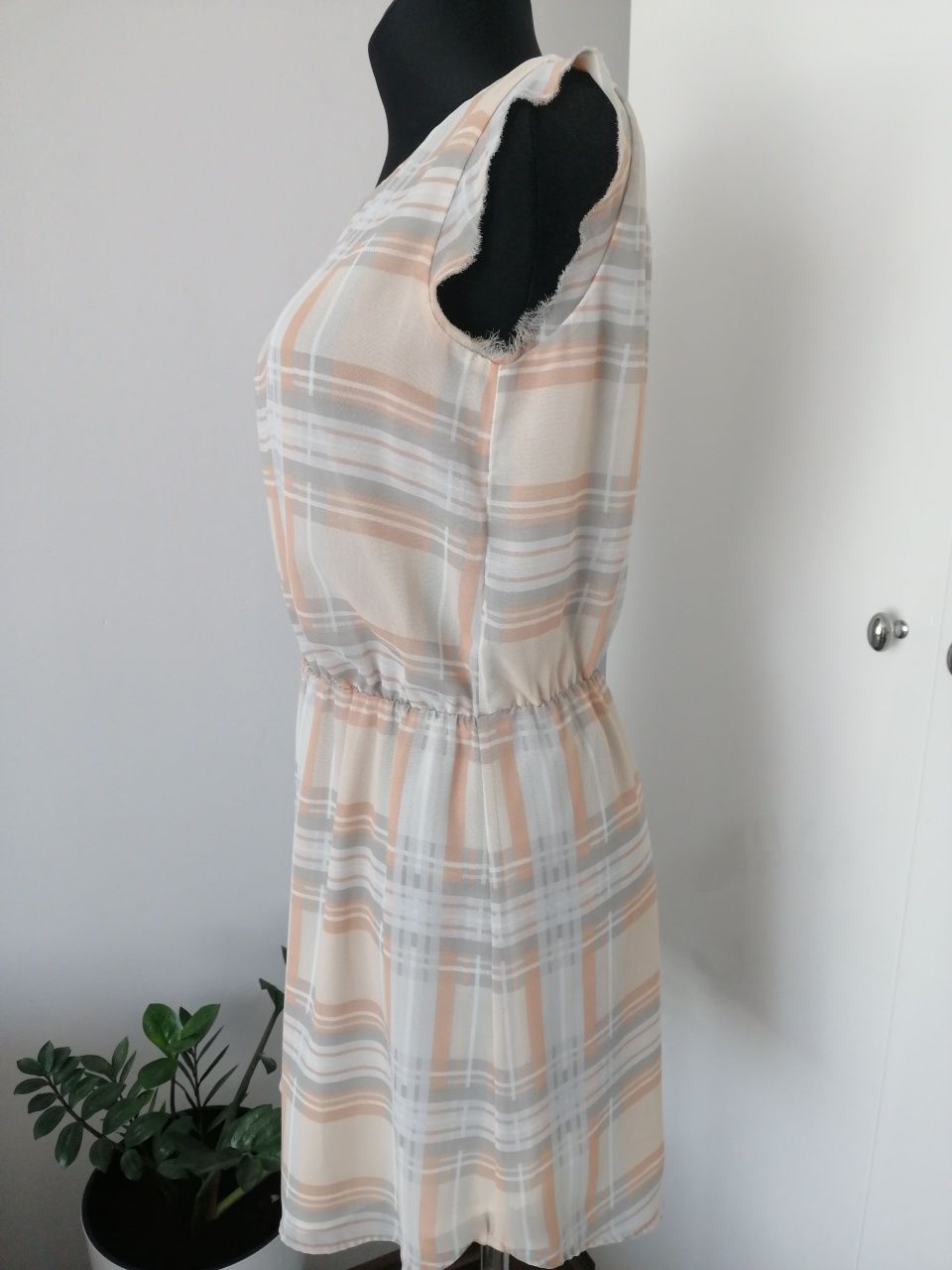 Ładna sukienka Mango rozmiar M /L