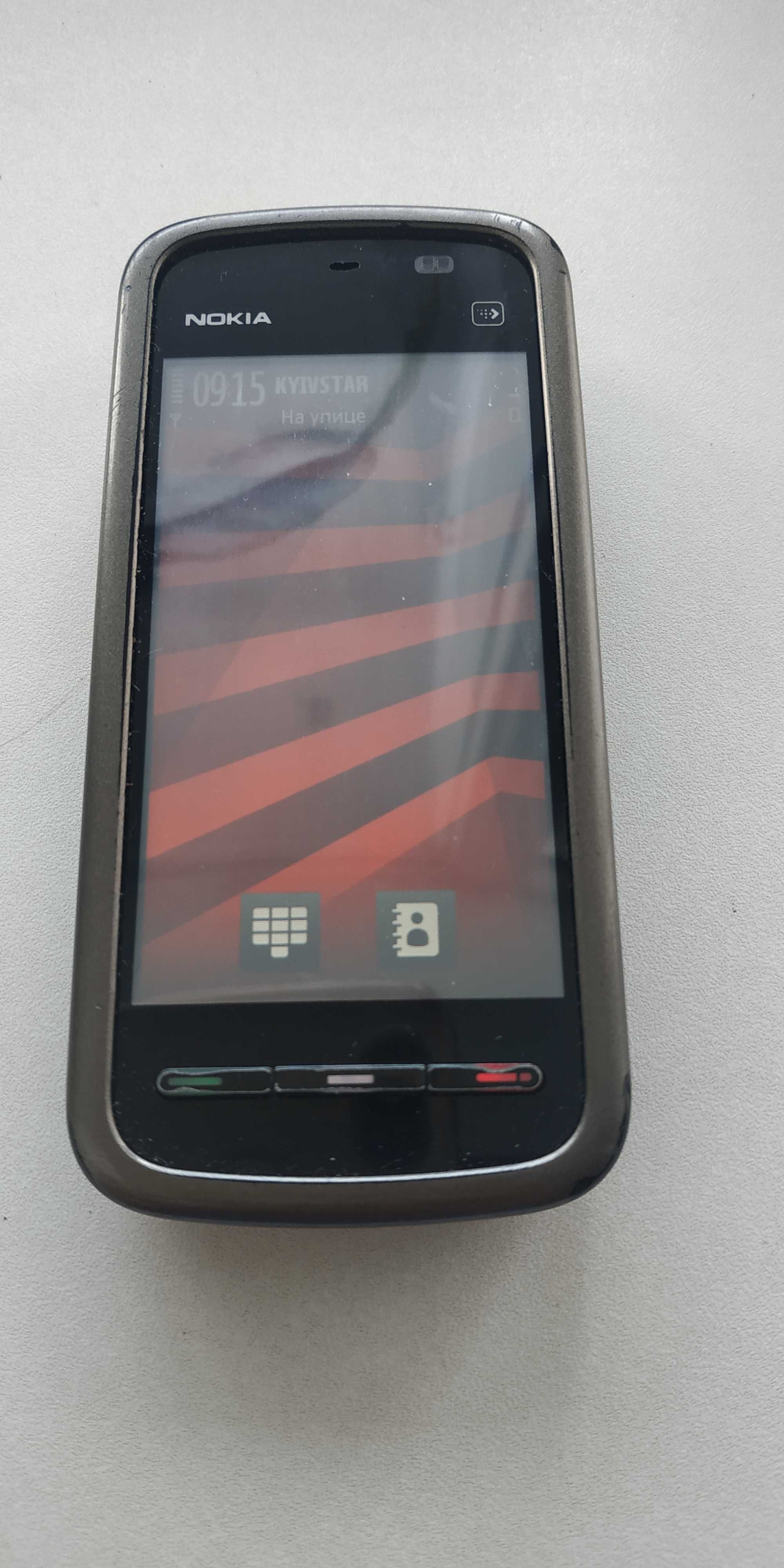 Телефон Nokia 5228