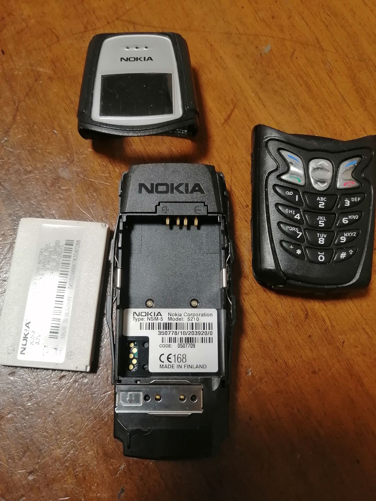 Продам Nokia 5210