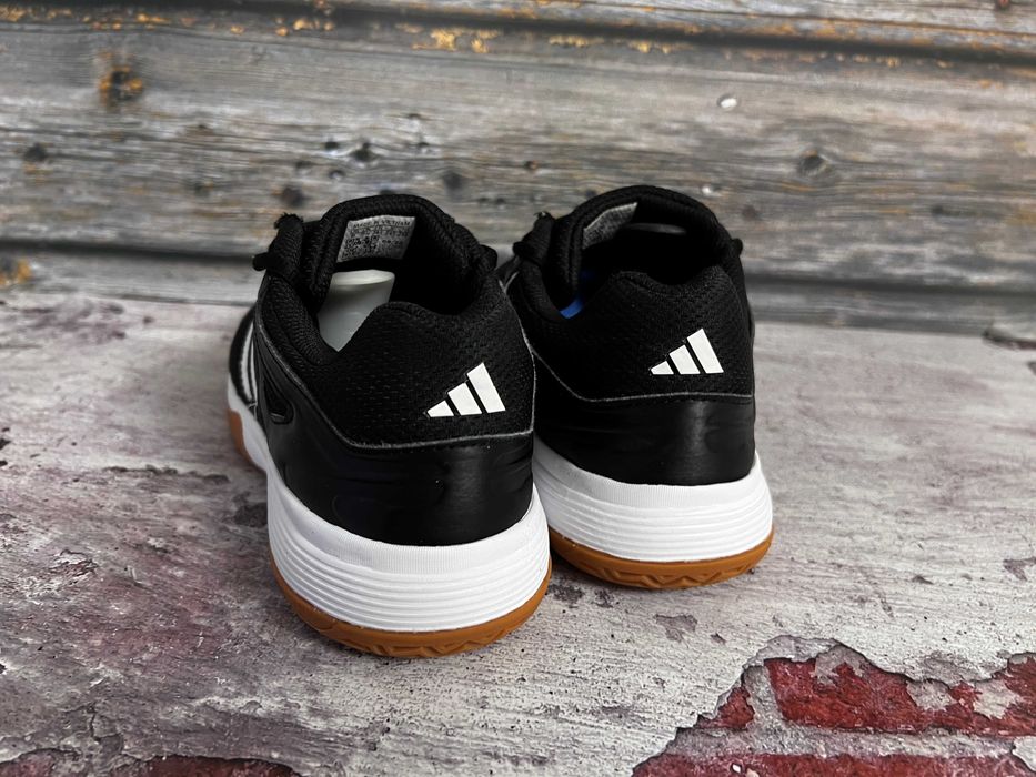 кросівки Adidas Speedcourt Indoor оригінал