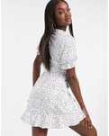 Платье белое в горох, missguided, 36 р, s, мини, на запах