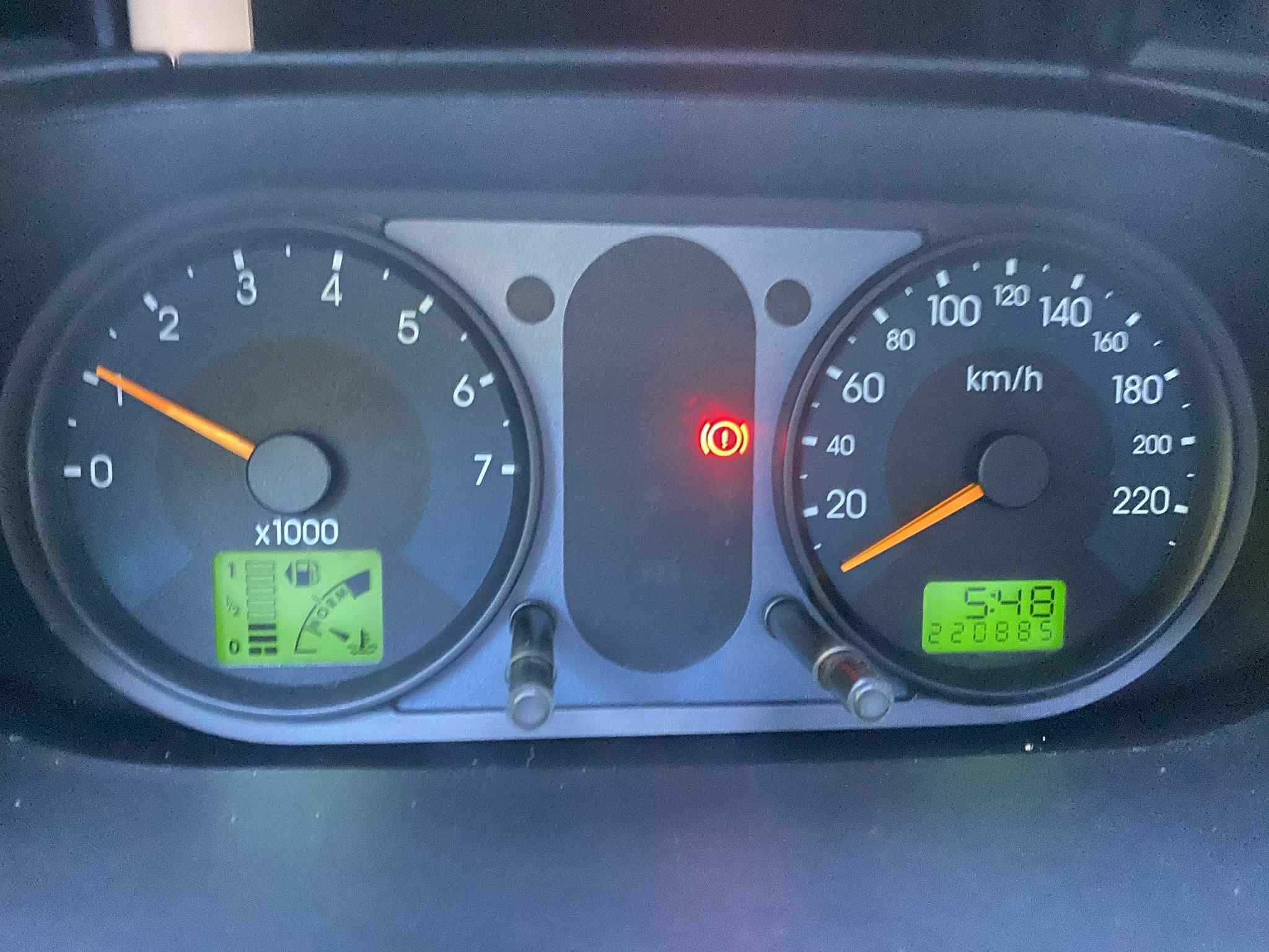 Ford Fiesta MK6*benzyna