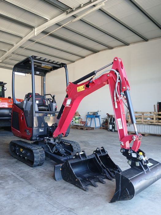 Mini escavadora giratória Yanmar Nova