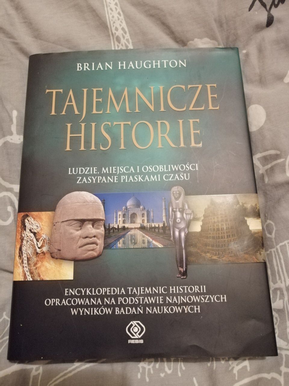 Tajemnicze historie Brian Haughton