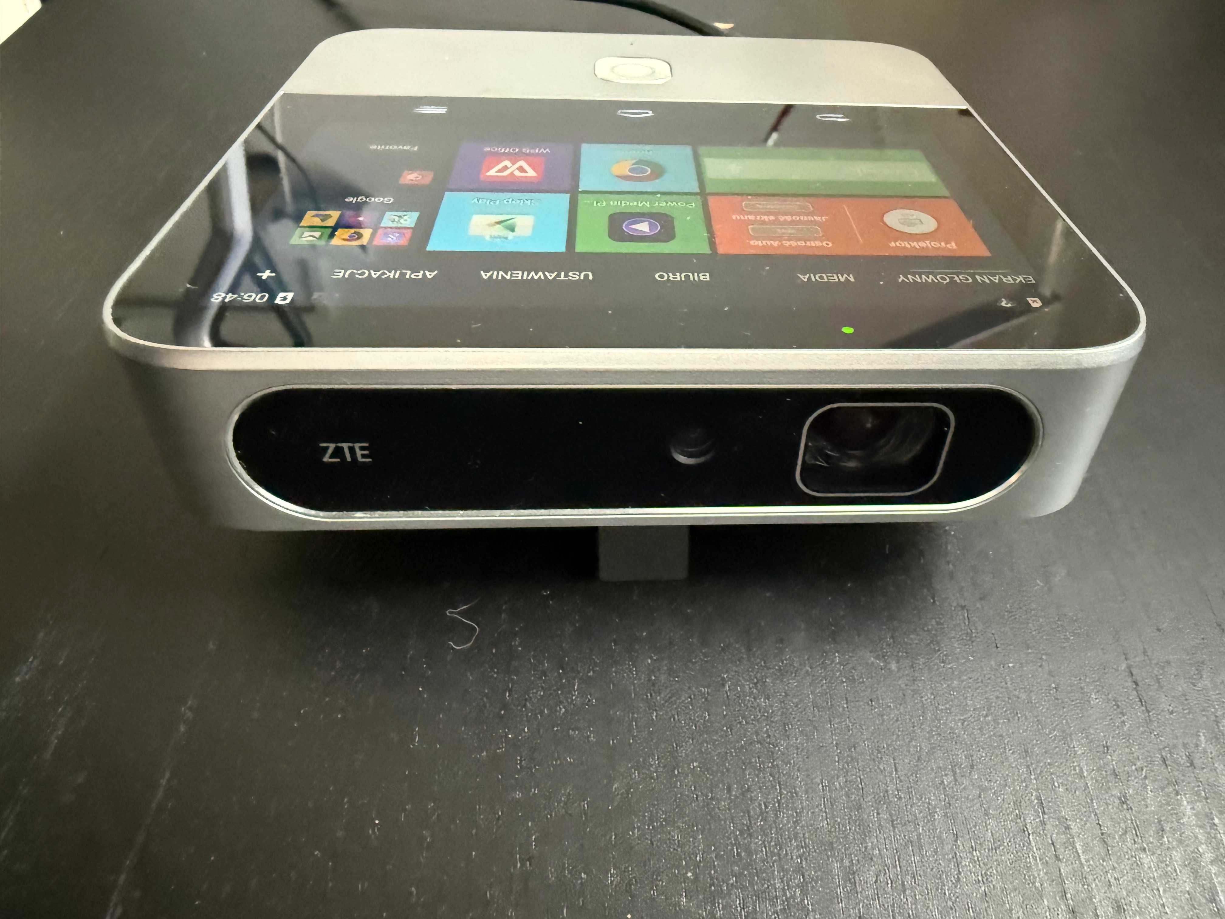 Projektor ZTE Spro 2