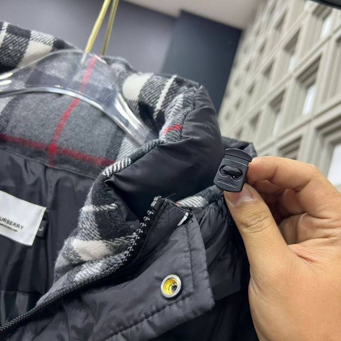 Пуховик Burberry нові,олх доставка