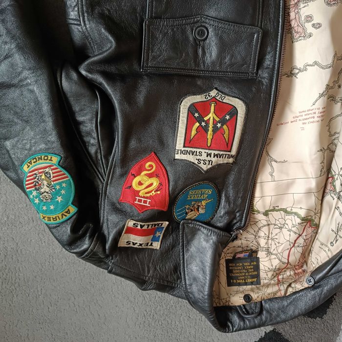 Kurtka  lotnicza amerykańska   Avirex  , Top Gun