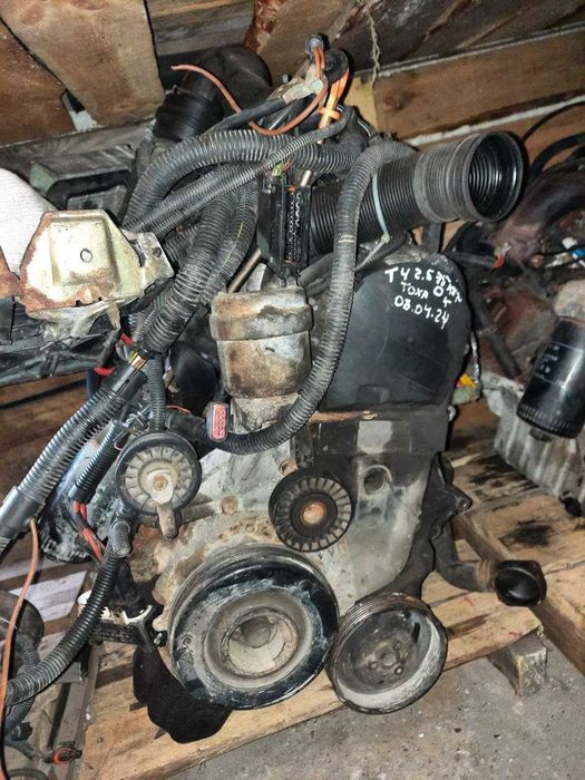 Двигун Форд Фокус Ford Focus mk2 C-Max 1.6 16v hxda бензин 8M5G