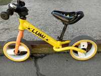 Біговел Lumi BALANCE TILLY 12" з підсвічуванням коліс