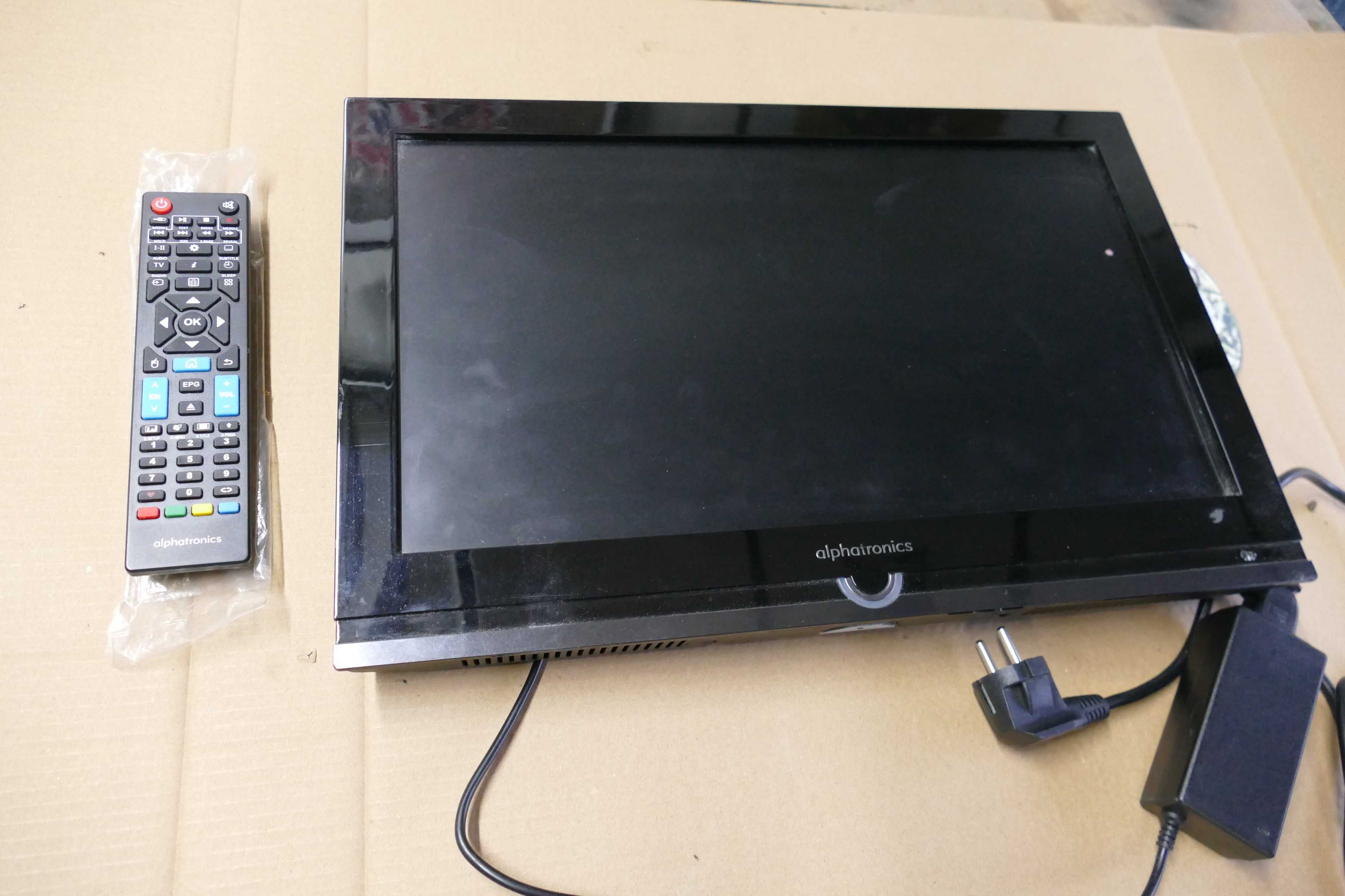 Telewizor Alphatronics 19 " kamper bus