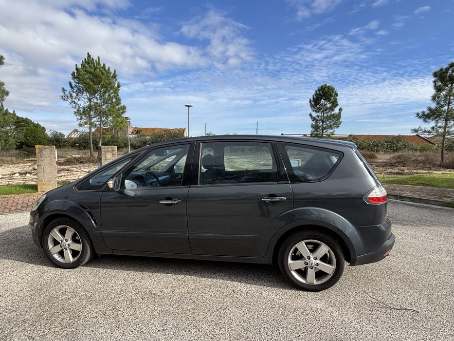 Carro Ford S-max