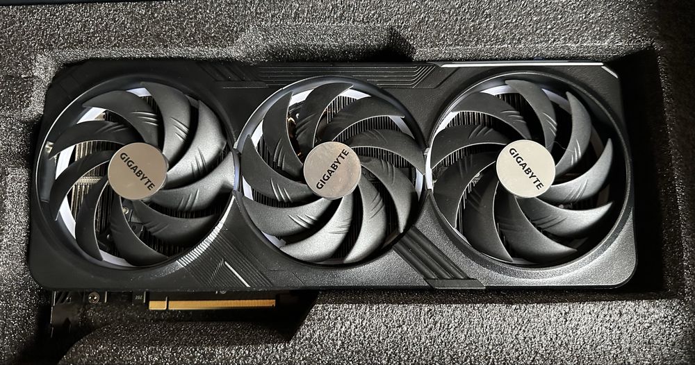 RTX 4080  Gigabyte OC