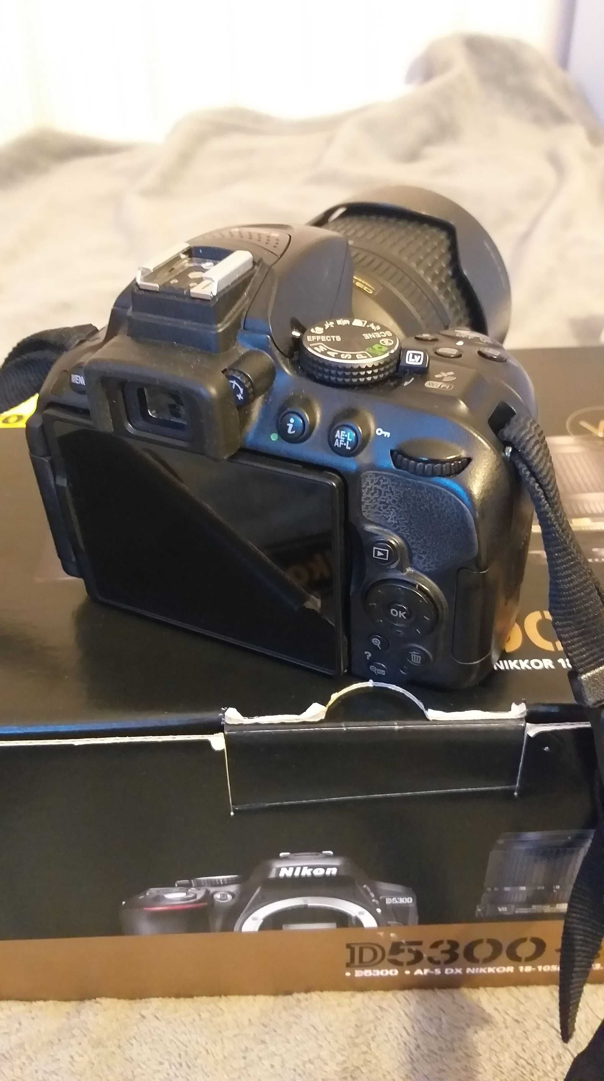 Nikon D5300 + obiektyw 18-105 VR Kit