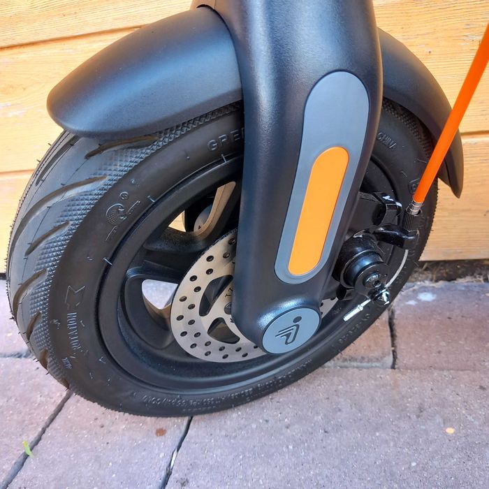 Hulajnoga elektryczna Ninebot KickScooter F2 Pro 450W 20km/h H1