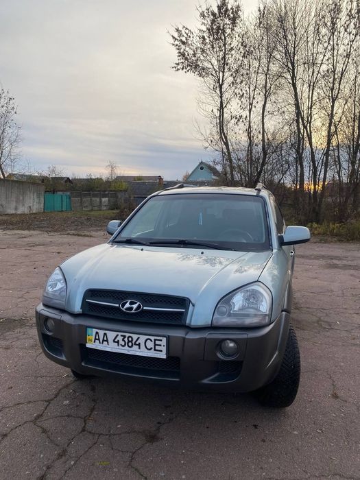 Hyundai Tucson 2.0 бензин