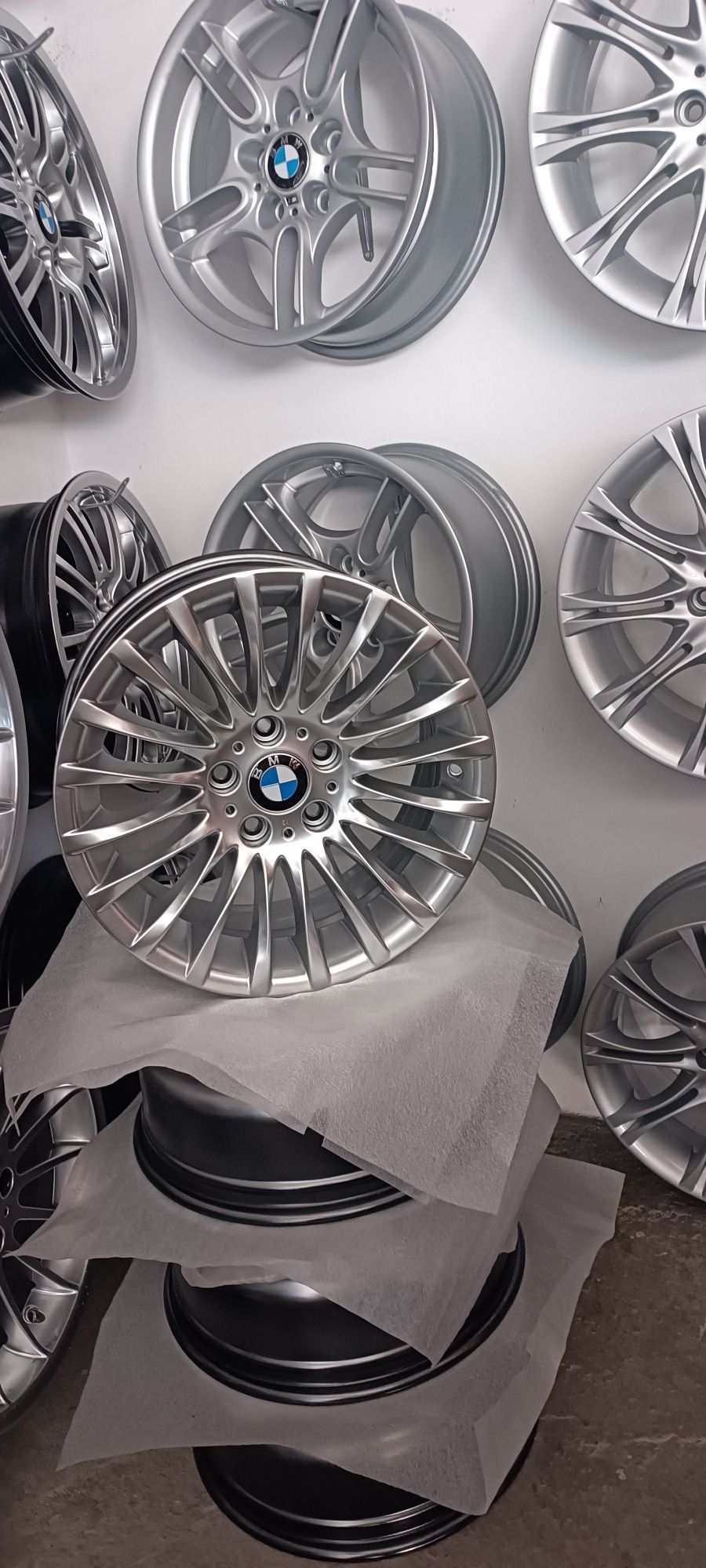 Jantes17 bmw originais Style 187 pintura policromada completamente nov