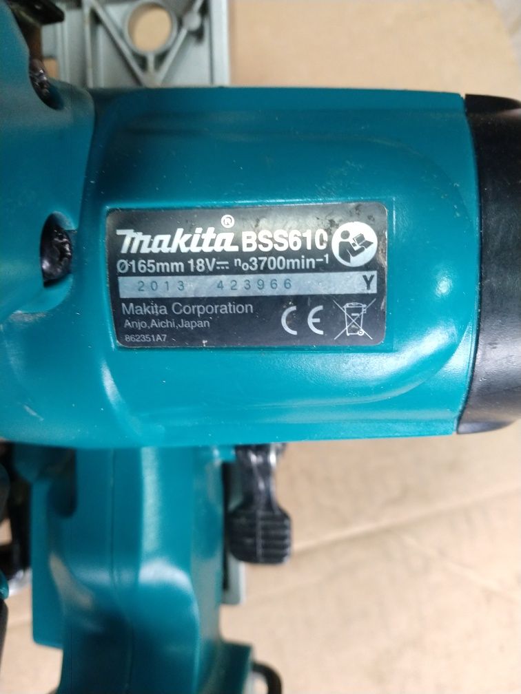 Акумуляторна пила makita BSS 610