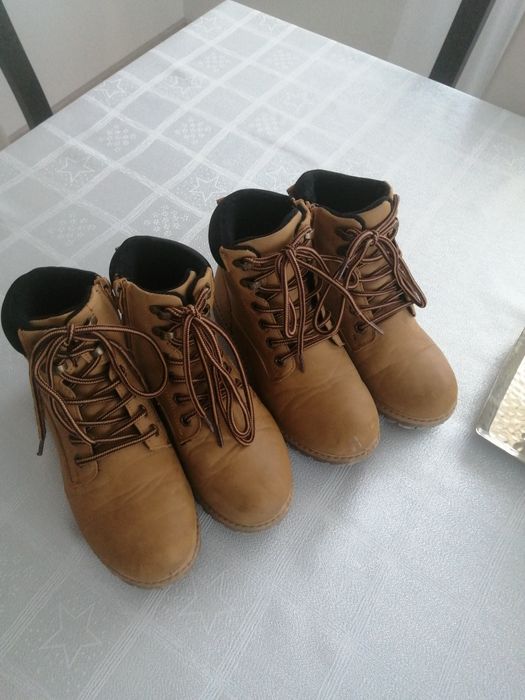Buty ocieplane Reserved dla bliźniaków rozmiar 33