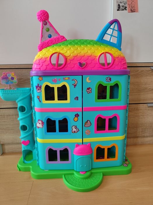 Koci domek Gabi, kompletny, z pudełkiem