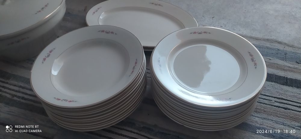 Conjunto de louça de mesa vintage