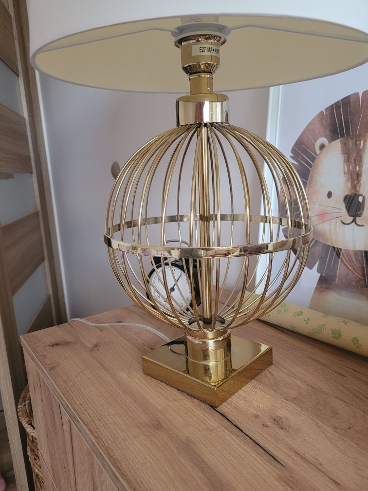 Lampa w stylu glamour