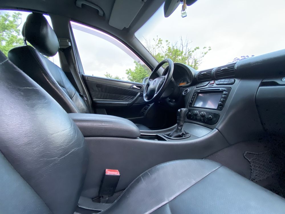 Mercedes-benz C200 Kompressor, carro Nacional