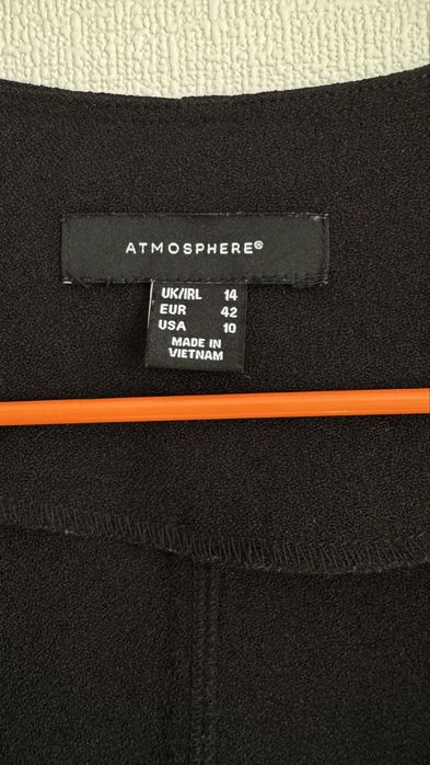 Продам чорний жакет ATMOSPHERE