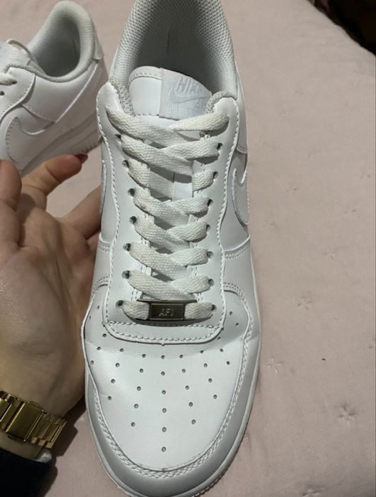 Sapatilhas brancas nike