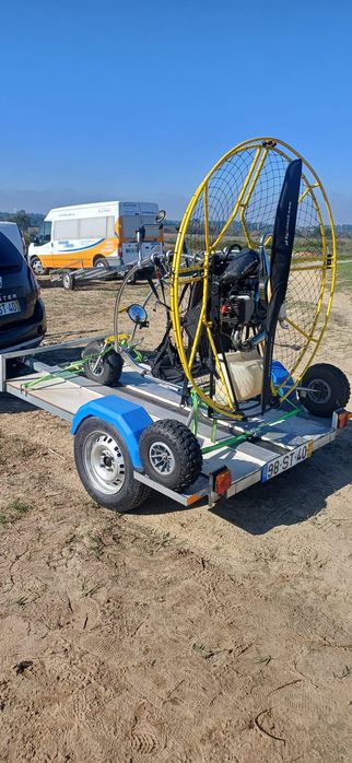 Paramotor/Paratrike: Motor Minari como novo + trike + reboque
