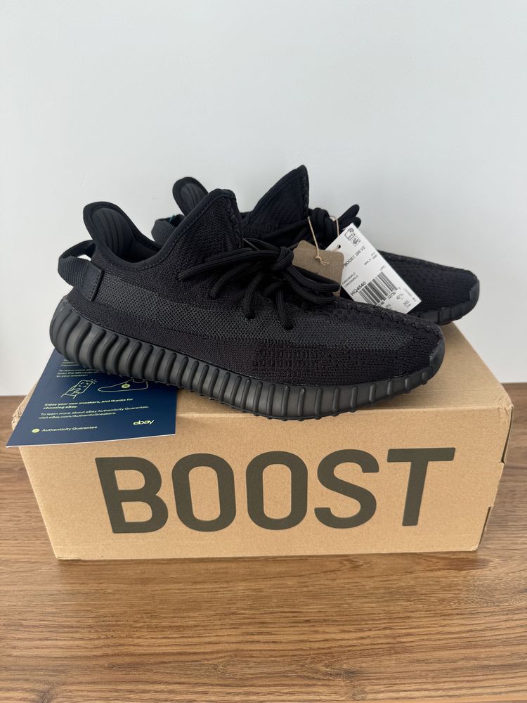Adidas Yeezy Boost 350 V2 in Onyx оригінал (EU 42,5)