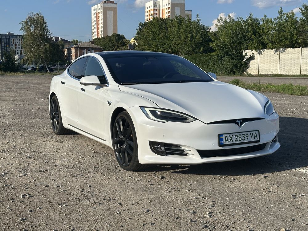 Tesla Model S Dual Motor 75D 2018