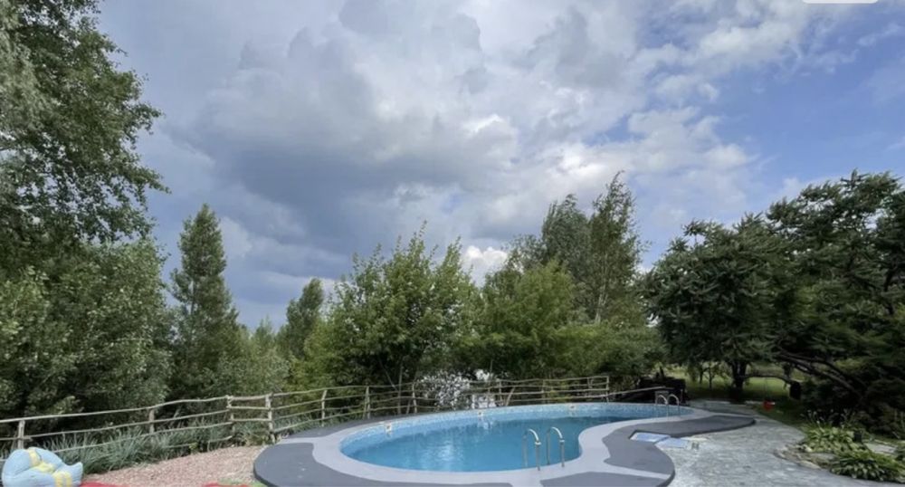 Здам будинок, басейн,баня,сад,озеро під бізнес