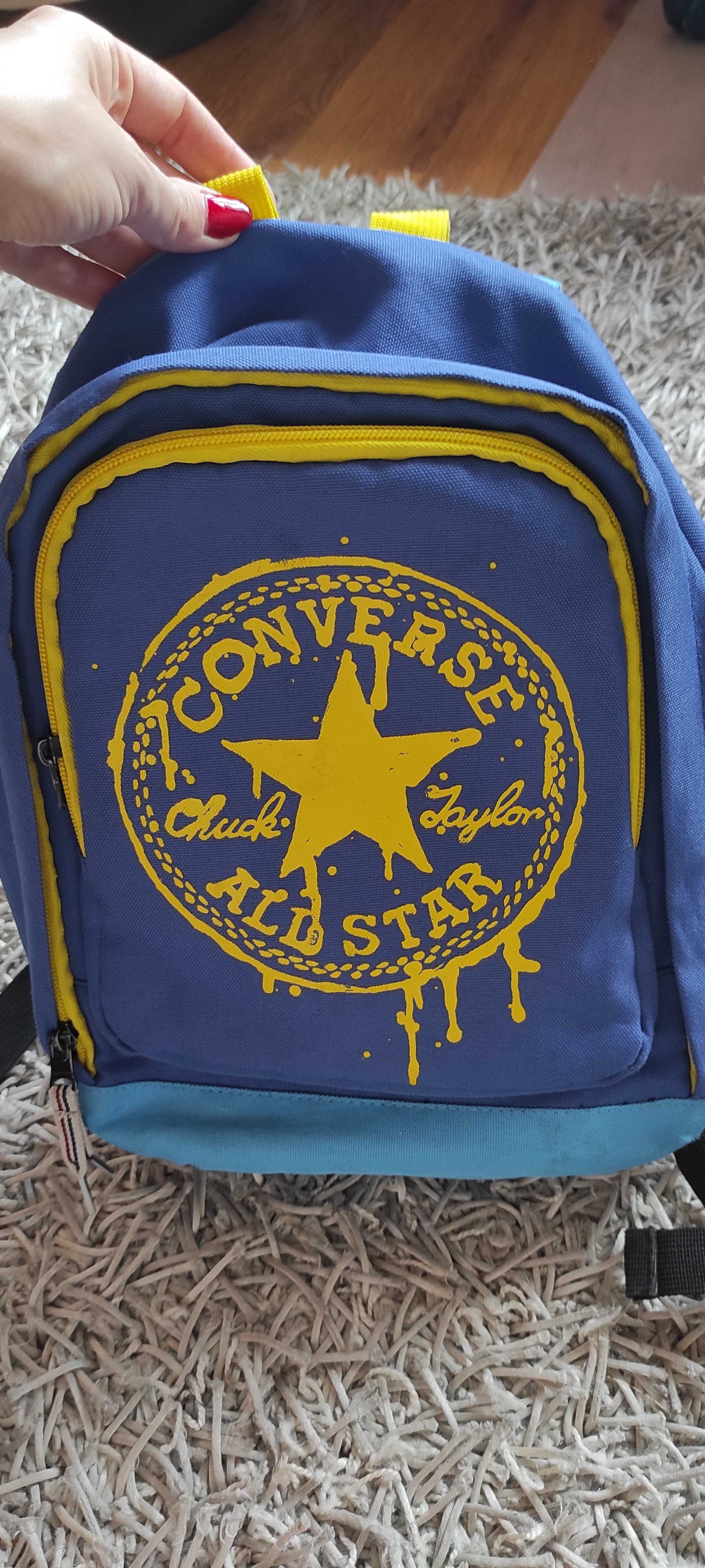 Plecak dla dziecka przedszkolaka Converse 28x33cm niebieski